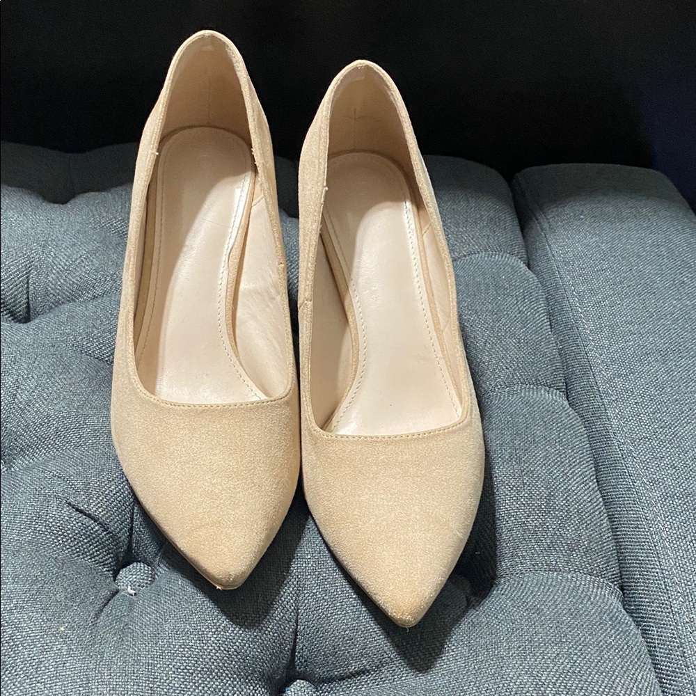 Women's Cream Closed Pointed Toe Chunky Heel Slip On